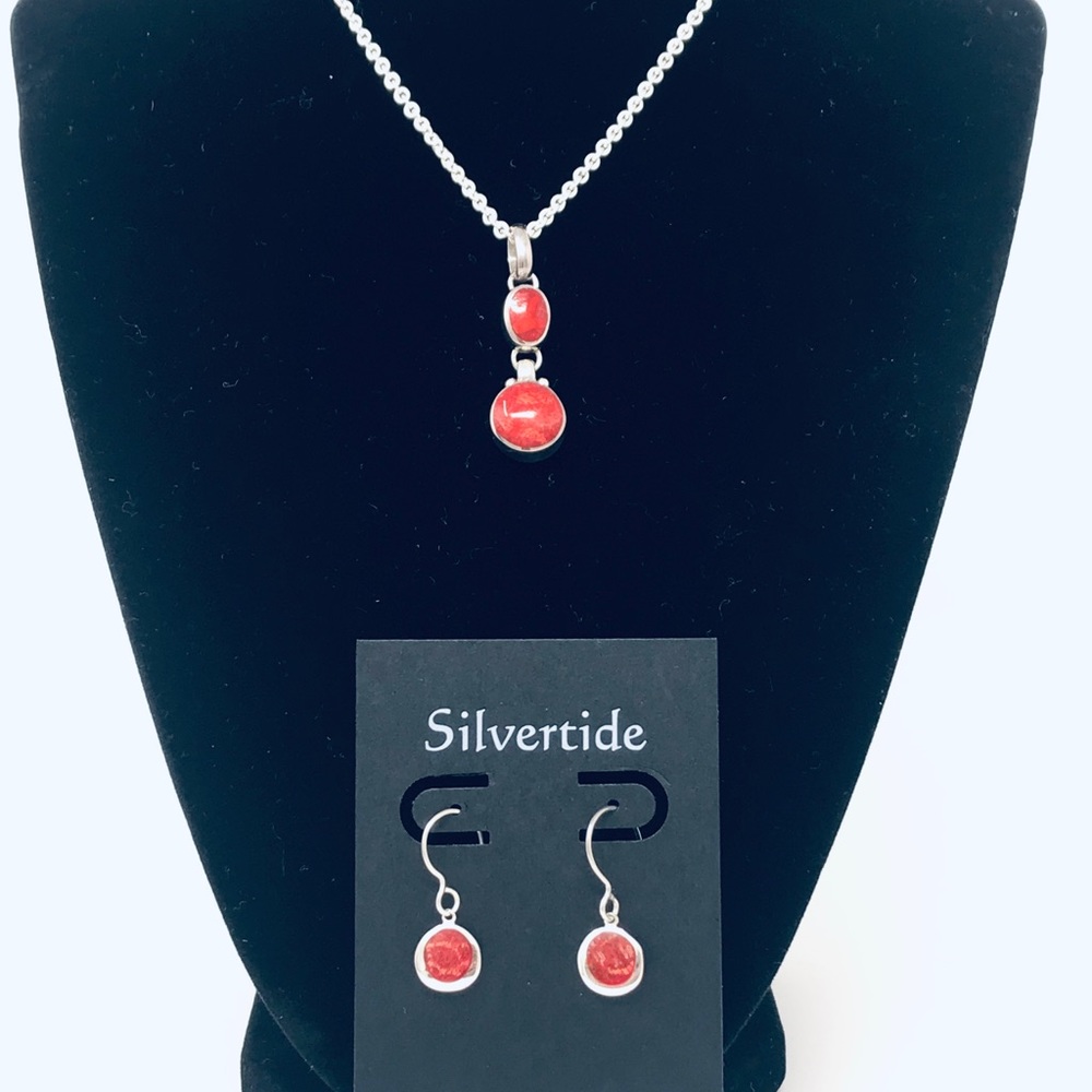 Red Coral sterling silver 925 Pendant